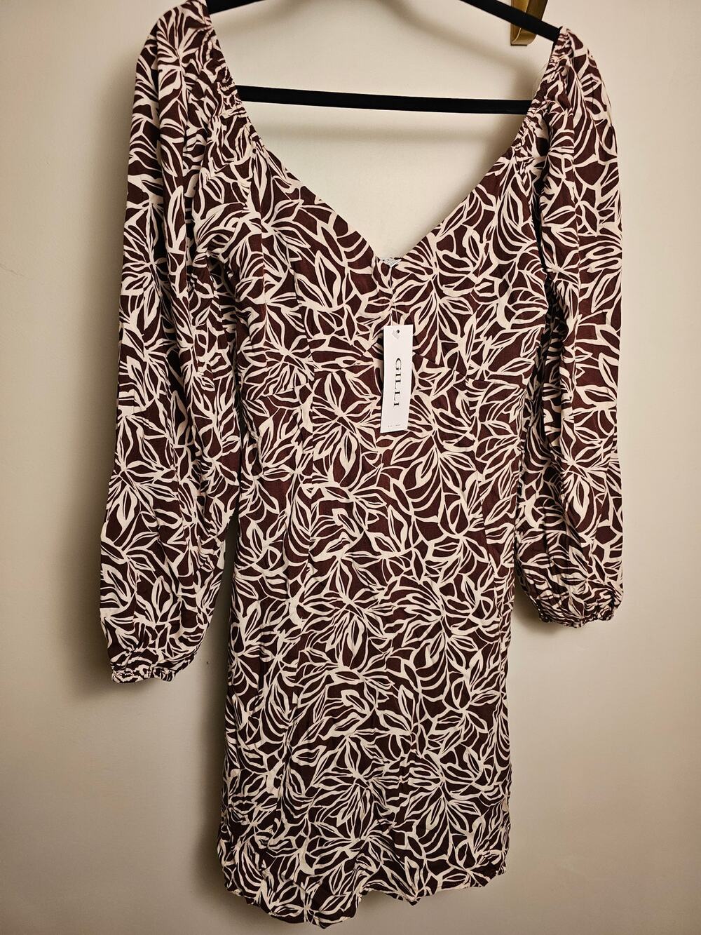 NWT Gilli Peasant Mini Dress With Blouson Sleeves